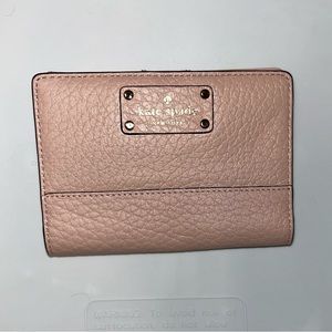 NWT Kate Spade Light Pink Women’s Wallet With Card Slots Cash Slot and Zipper